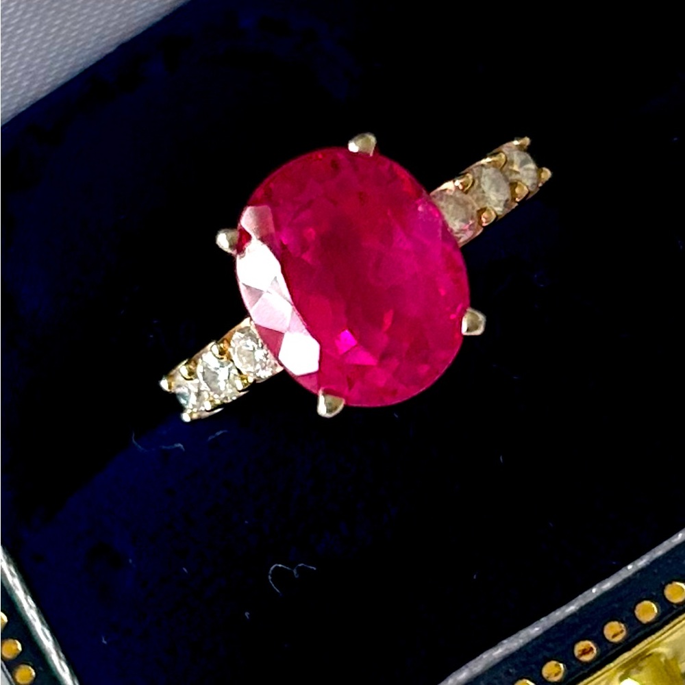24 hour SALE!!!🩷6 carat lab grown pink sapphire diamond set in 14K Yellow Gold🌟